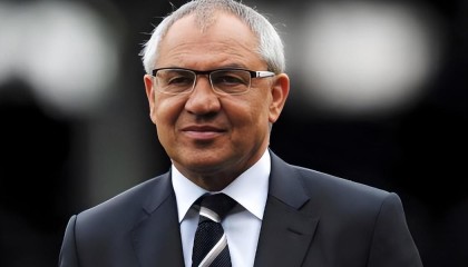 世界杯下注-韩鹏出任鲁能教练组组长！宿茂臻又同时挂帅，队员到底该听谁的？